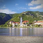Hotel Gartenhotel&weingut Pfeffel