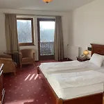 Gartenhotel & Weingut Pfeffel