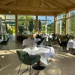 Gartenhotel&weingut Pfeffel Hotel