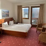 Hotel Gartenhotel&weingut Pfeffel