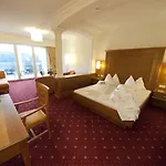 Hotel Gartenhotel&weingut Pfeffel