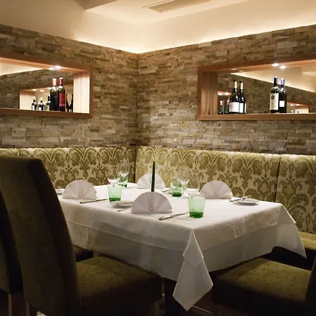 Gartenhotel&weingut Pfeffel 4* Dürnstein
