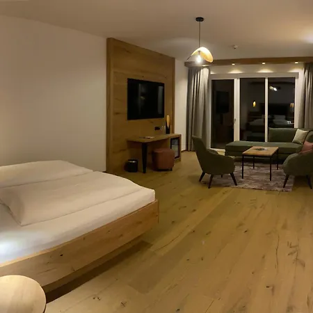 Gartenhotel&weingut Pfeffel Hotel