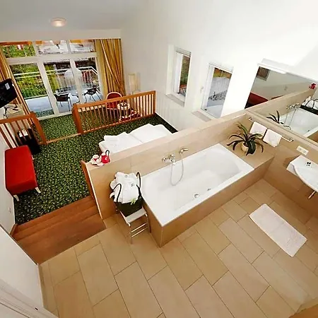 Gartenhotel & Weingut Pfeffel Hotel Dürnstein