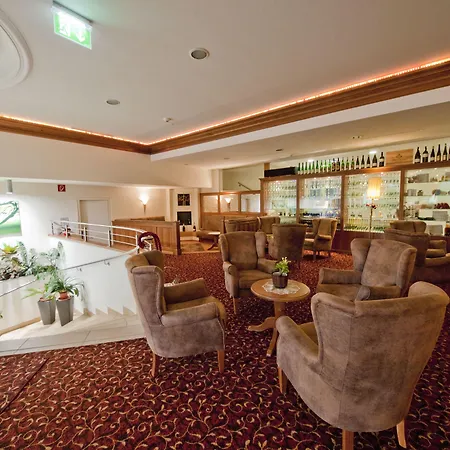 호텔 Gartenhotel & Weingut Pfeffel 던스테인