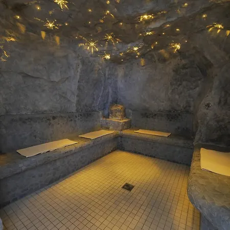 Gartenhotel & Weingut Pfeffel 4*