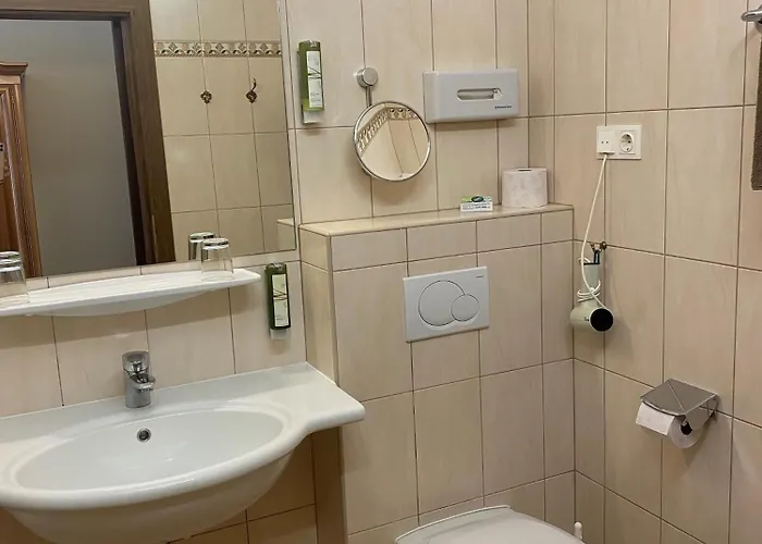 Gartenhotel & Weingut Pfeffel Hotel