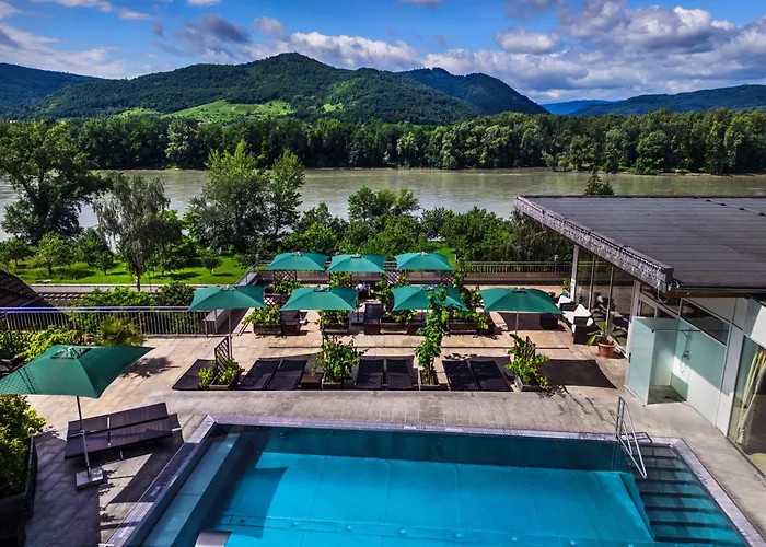 Gartenhotel & Weingut Pfeffel 4* Dürnstein