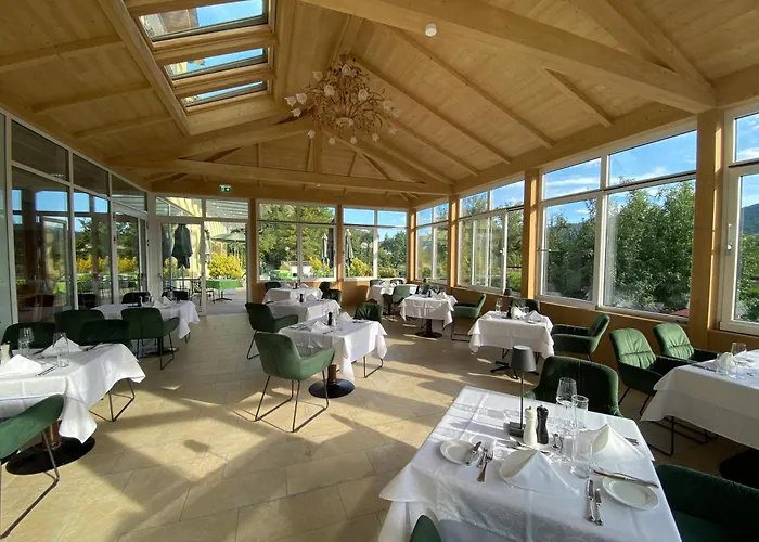 Gartenhotel&weingut Pfeffel 4*