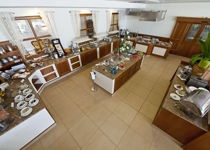 Hotel Gartenhotel & Weingut Pfeffel 4*